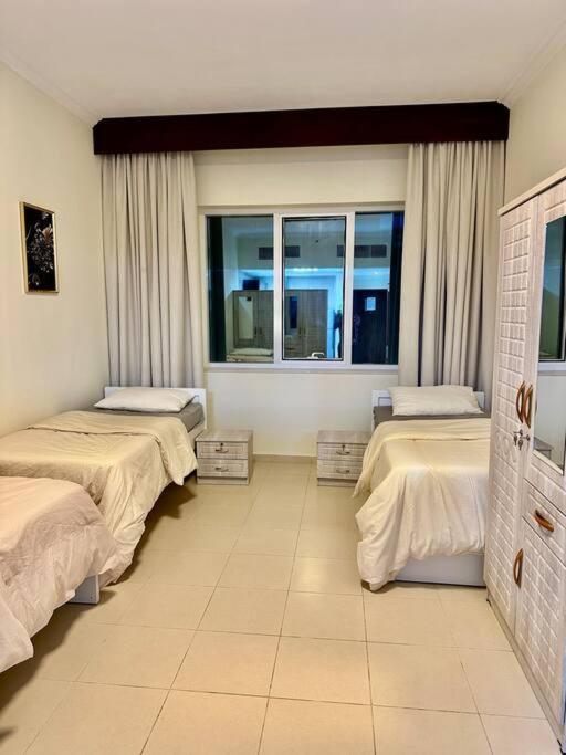 Appartement Triplux Homes Near By Insurance Market Metro Station